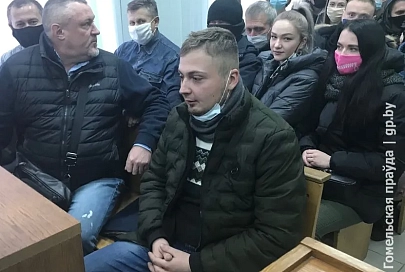 Гомельчанин за снятие государственного флага на площади Ленина приговорен к двум годам ограничения свободы